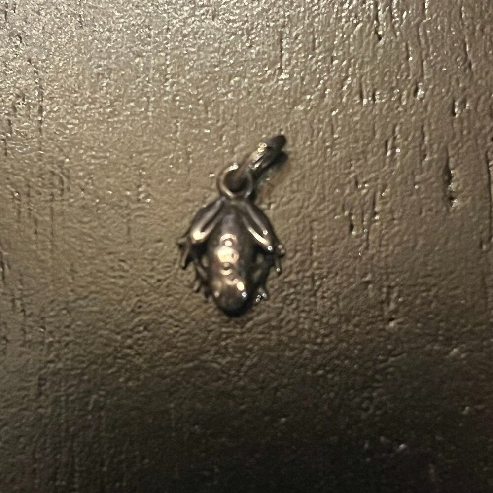 Vintage Sterling Silver Frog Charm - Picture 1 of 3